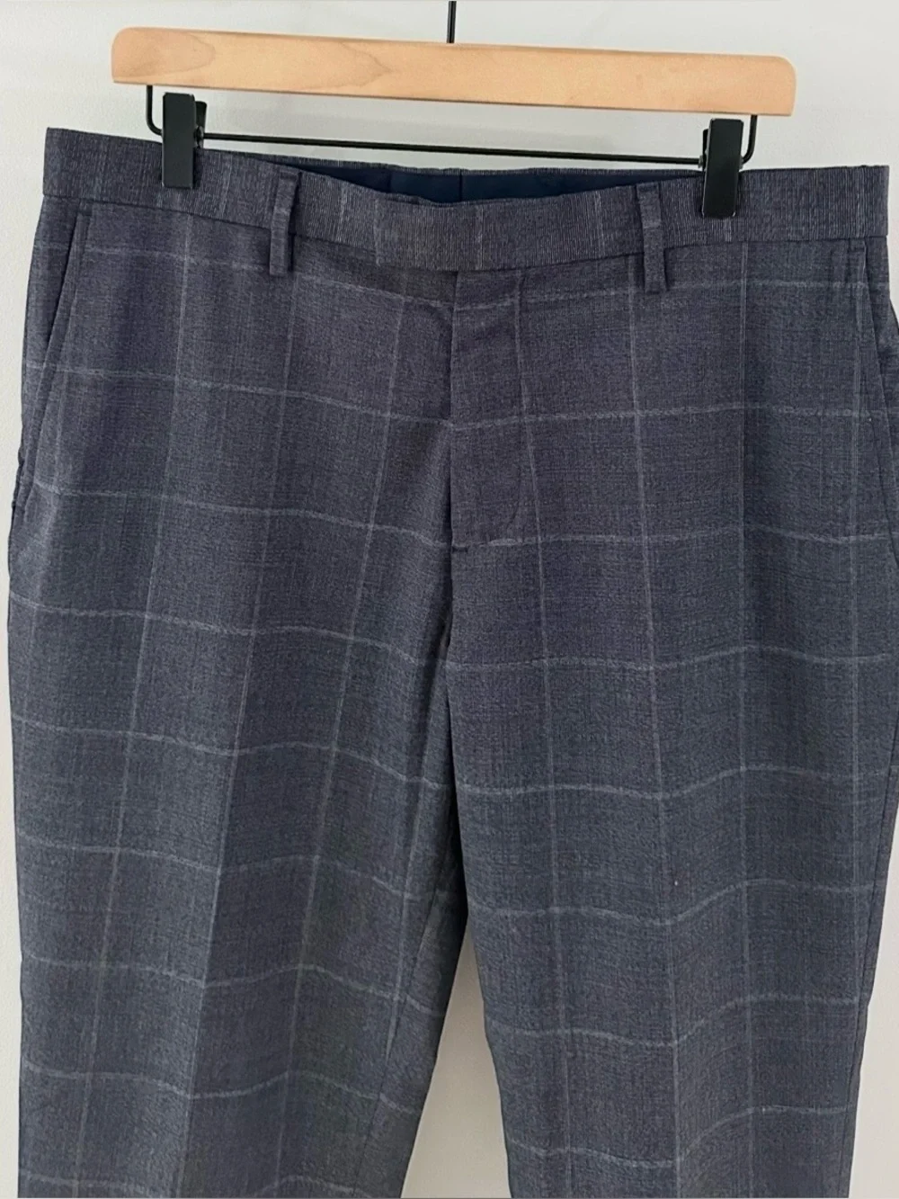Banana Republic Men’s Slim Fit Dress Pants // Gray Plaid // 33 X 34